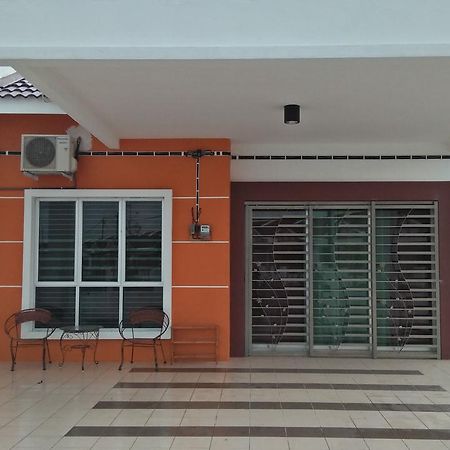 Maihomestay Seri Iskandar Buitenkant foto