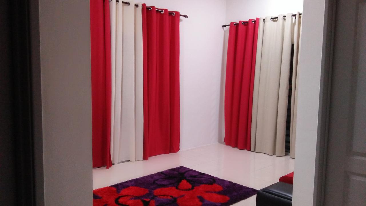 Maihomestay Seri Iskandar Buitenkant foto